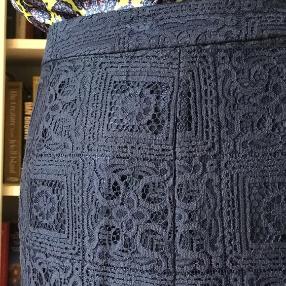 Gorgeous! NWT The Limited Navy pencil skirt - Picture 10 of 15